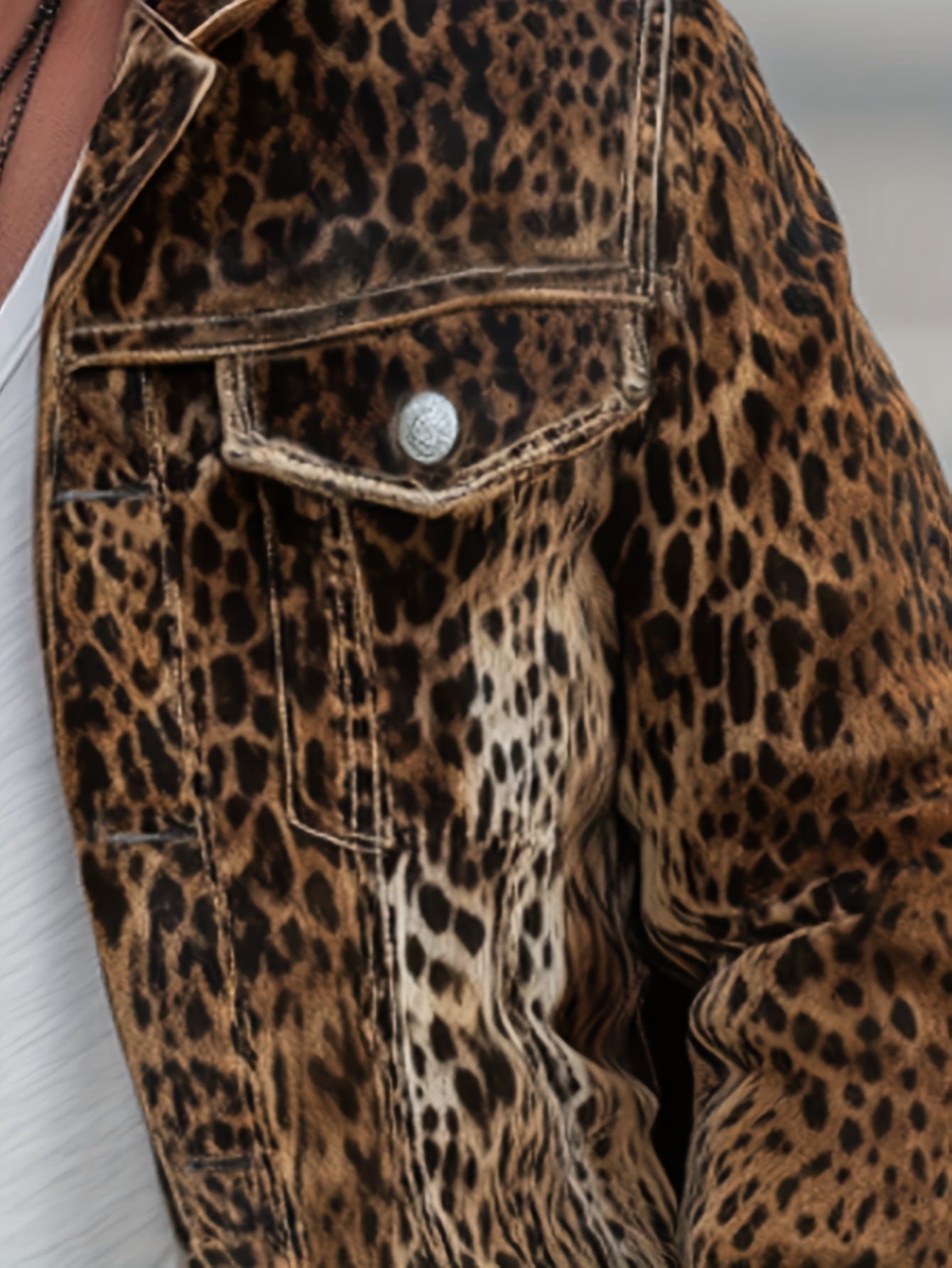 Men's Relaxed Denim Leopard Print Coat – view 8