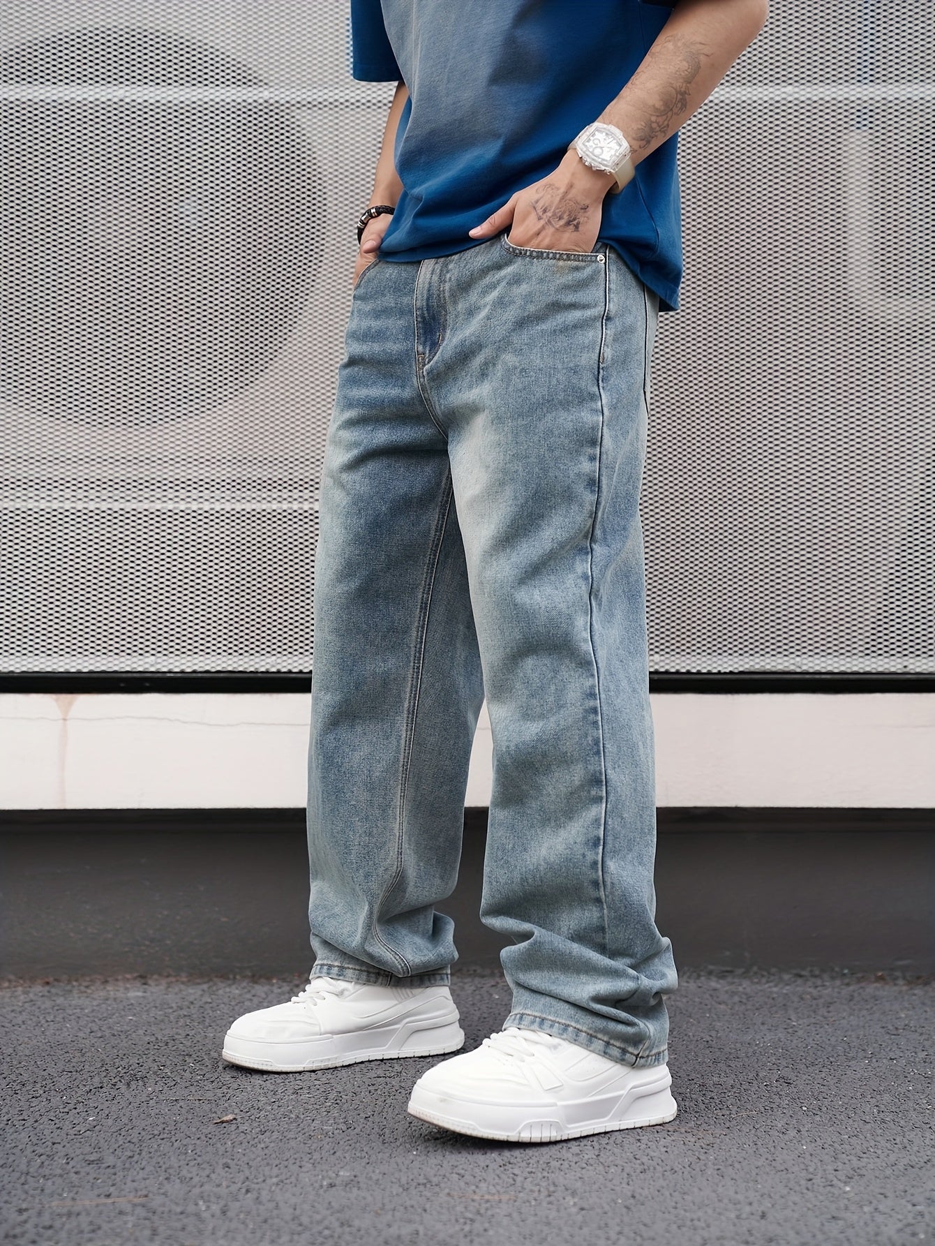 Men's Relaxed Fit Jeans - Vintage Wash Clean Finish – view 3
