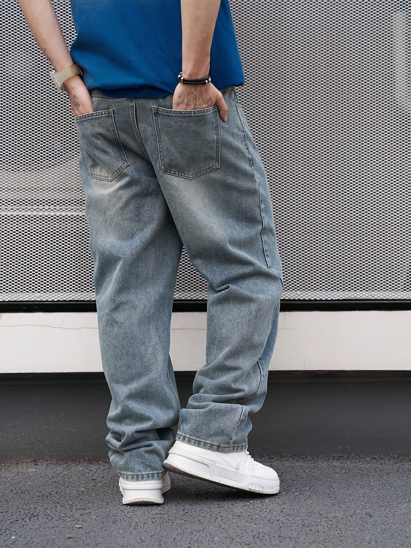Men's Relaxed Fit Jeans - Vintage Wash Clean Finish – view 8