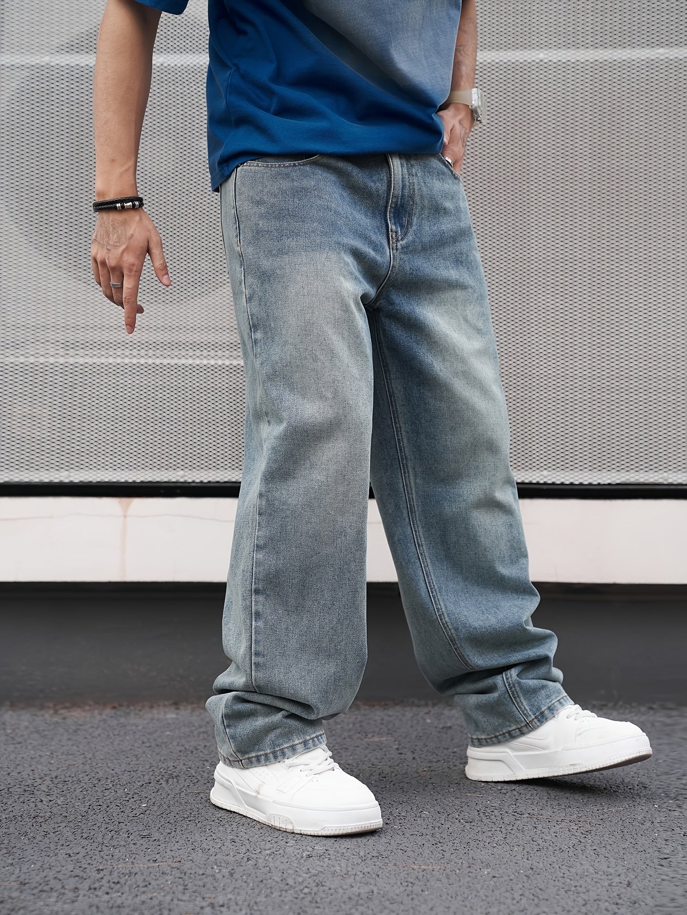 Men's Relaxed Fit Jeans - Vintage Wash Clean Finish – view 11