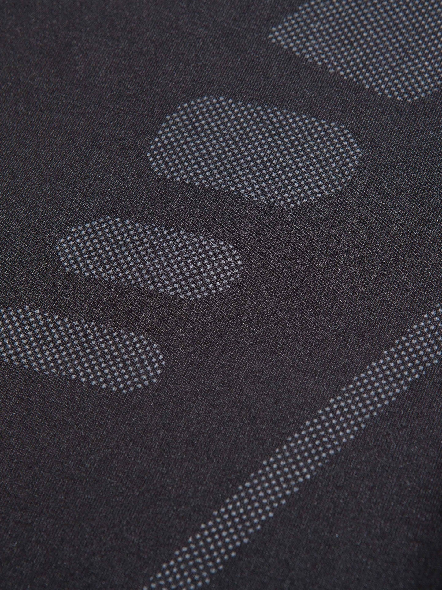 Men's Seamless Outfit Set - Regular Fit detail view