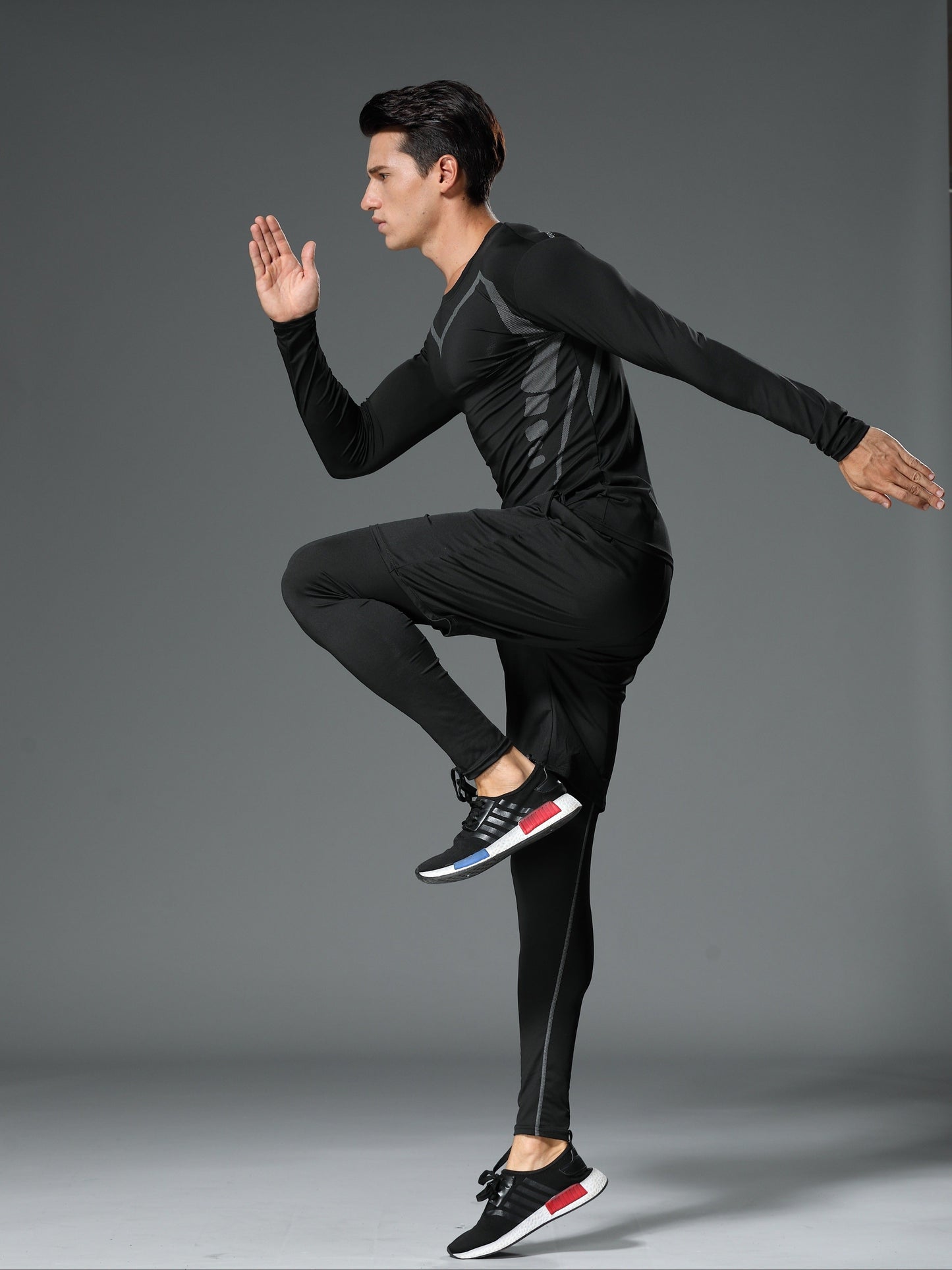 Men's Seamless Outfit Set - Regular Fit detail view