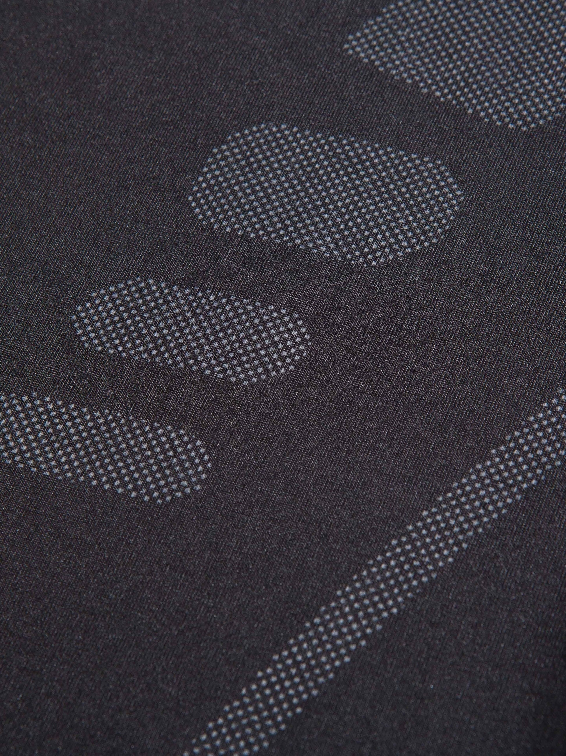 Men's Seamless Outfit Set - Regular Fit detail view