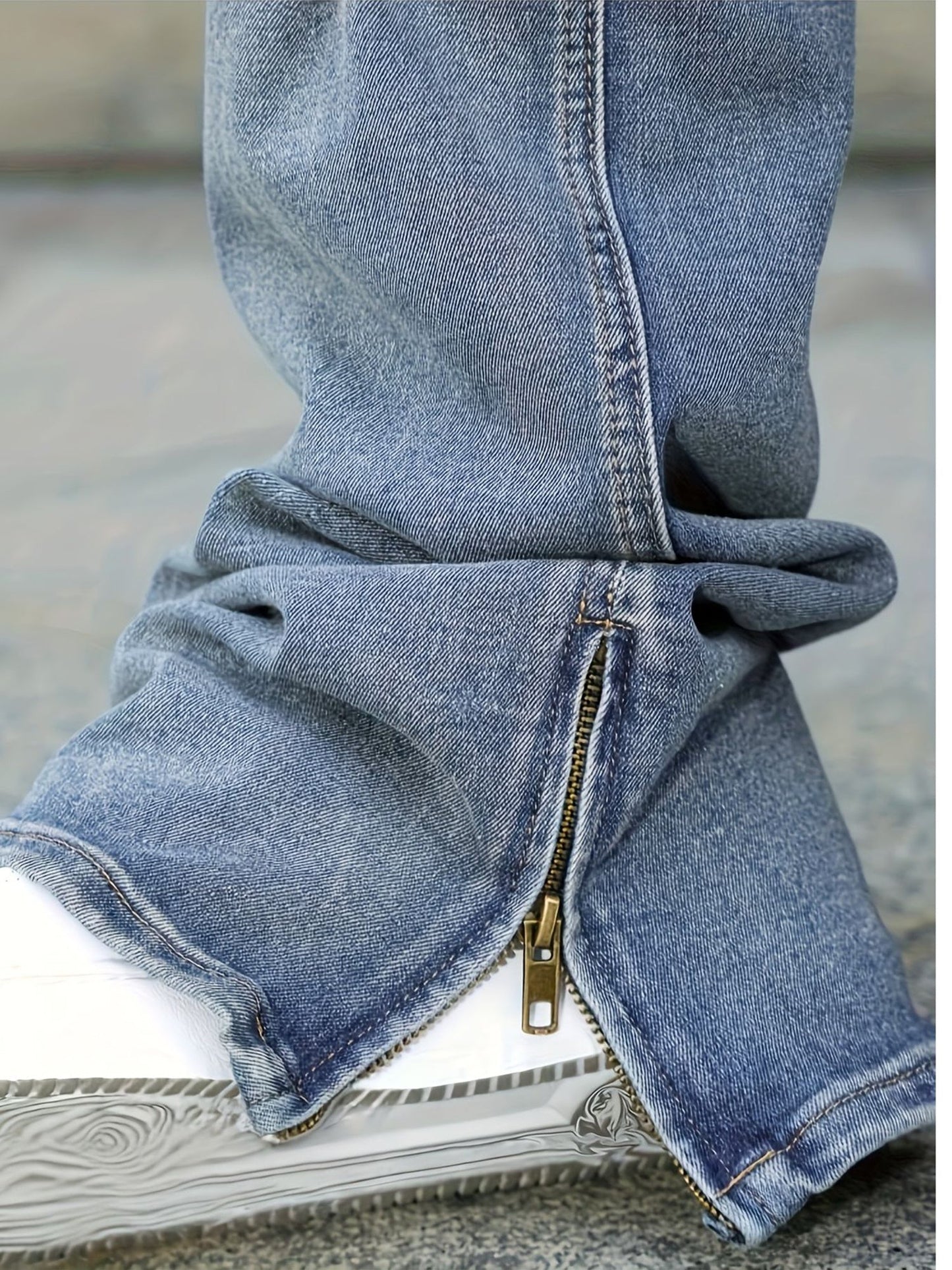Men's Slim Fit Jeans - Classic Wash Distressed – Mid Rise / Blue – view 8