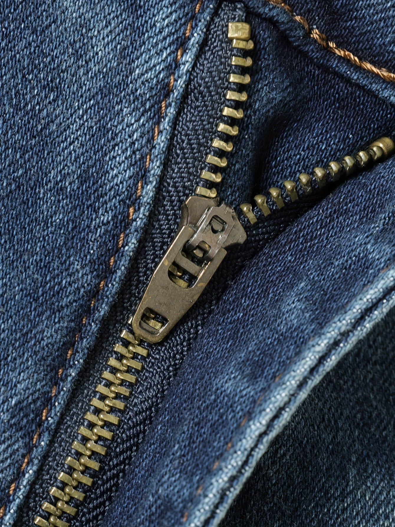 Men's Straight Leg Jeans - Vintage Wash Clean Finish Weekend – view 9