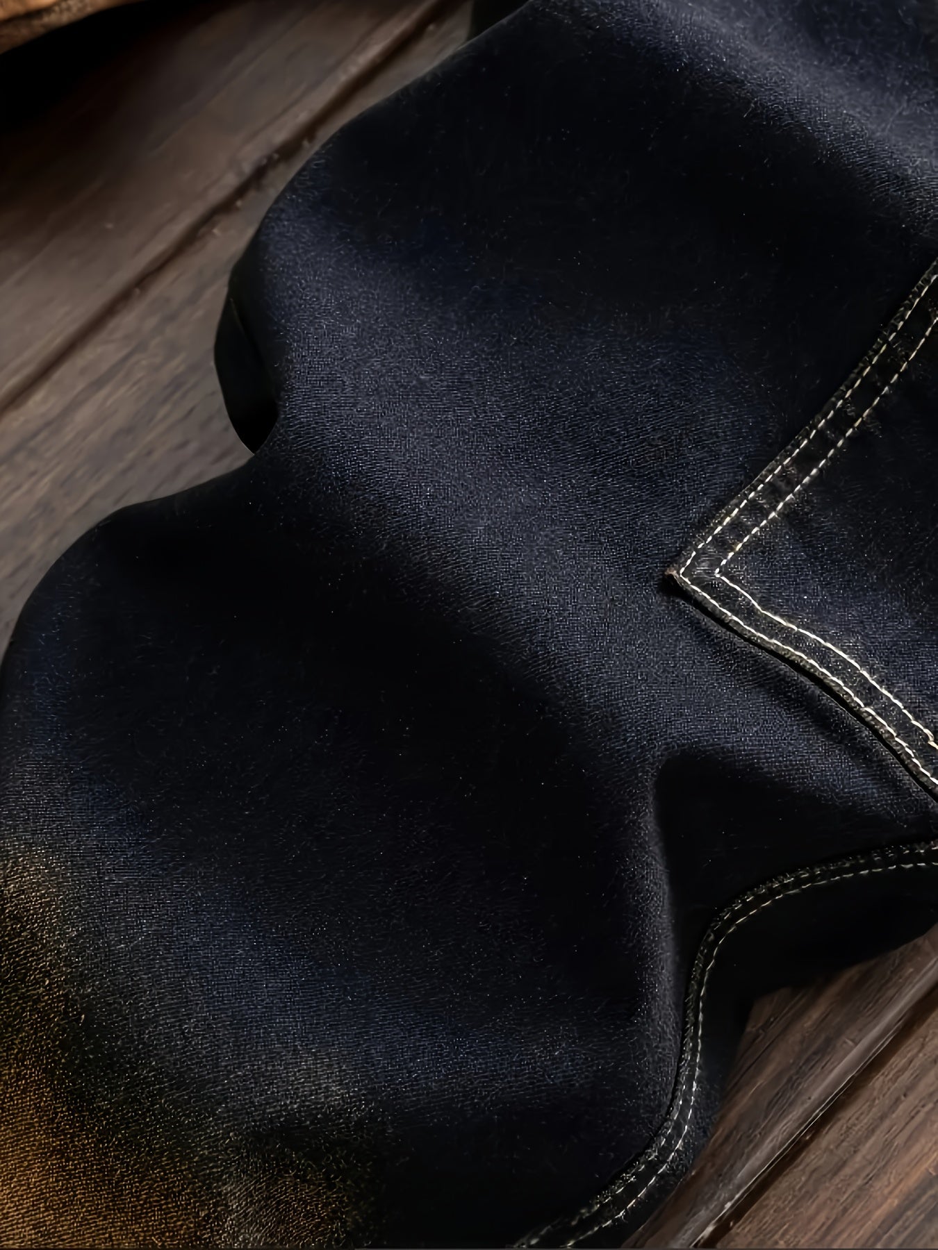 Men's Straight Leg Jeans - Vintage Wash Utility Pocket – view 8