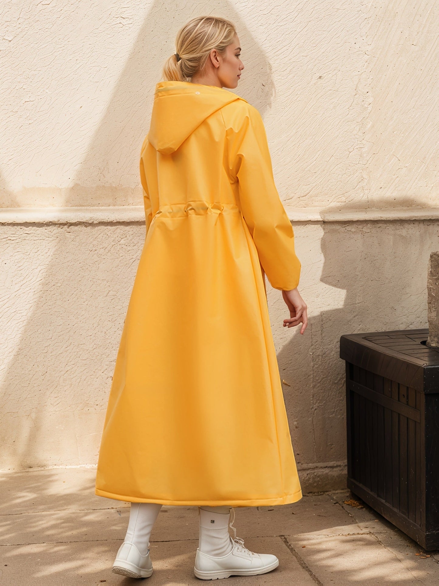 Unisex Classic Raincoat - Regular Fit – Sizes M–XL detail view