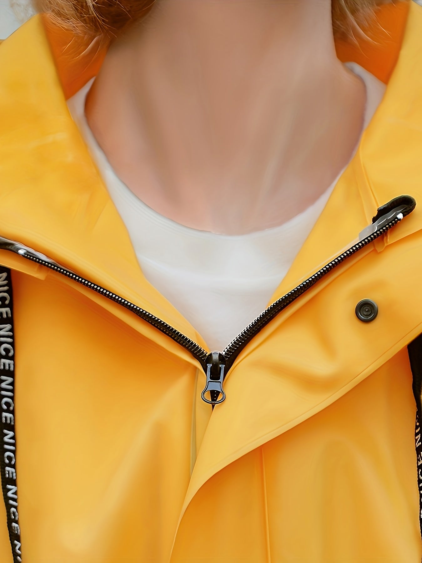 Unisex Classic Raincoat - Regular Fit – Sizes M–XL detail view