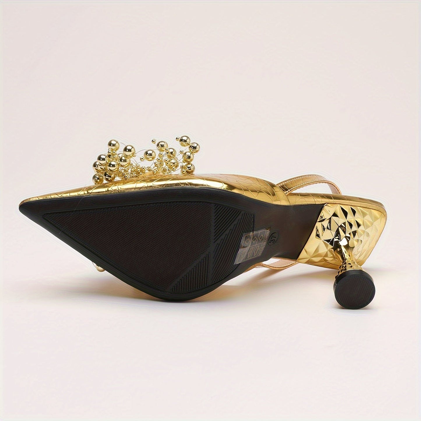 Unisex Sneakers - Comfort Fit detail view