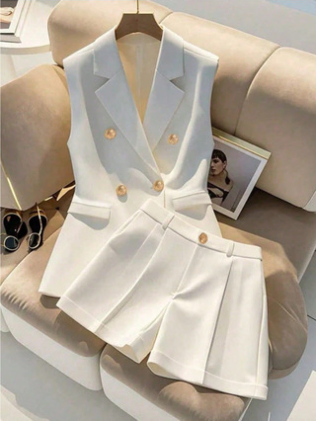 Unisex Two-Piece Outfit Set – White detail view