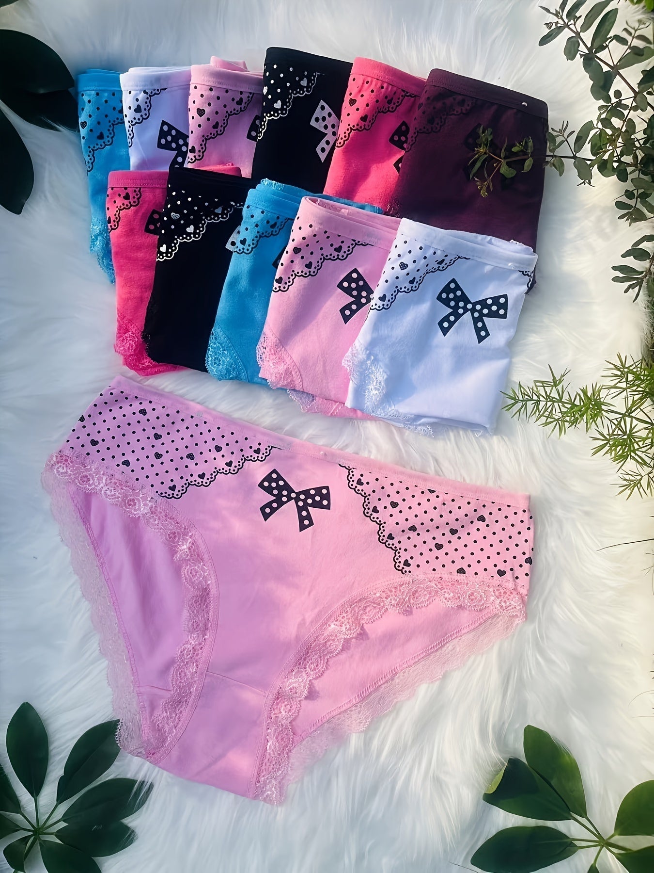 Women's 12-Pack Mid-Rise Briefs - Heart Detail Everyday Comfort - Curve Fit – view 3