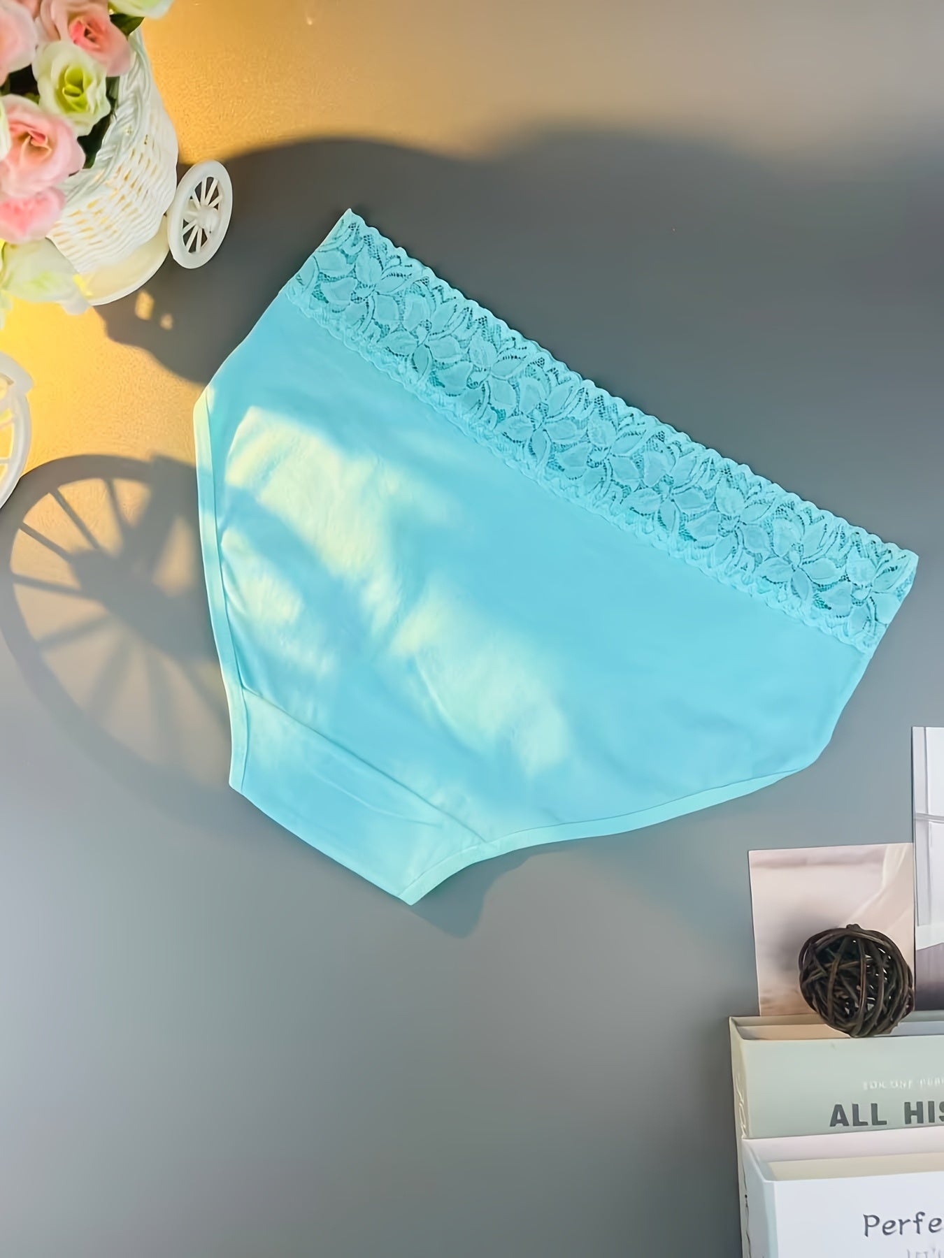 Women's 20-Pack Briefs - Lace Everyday Comfort detail view