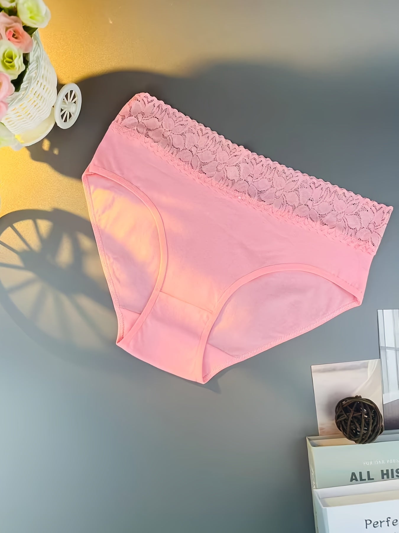 Women's 20-Pack Briefs - Lace Everyday Comfort detail view