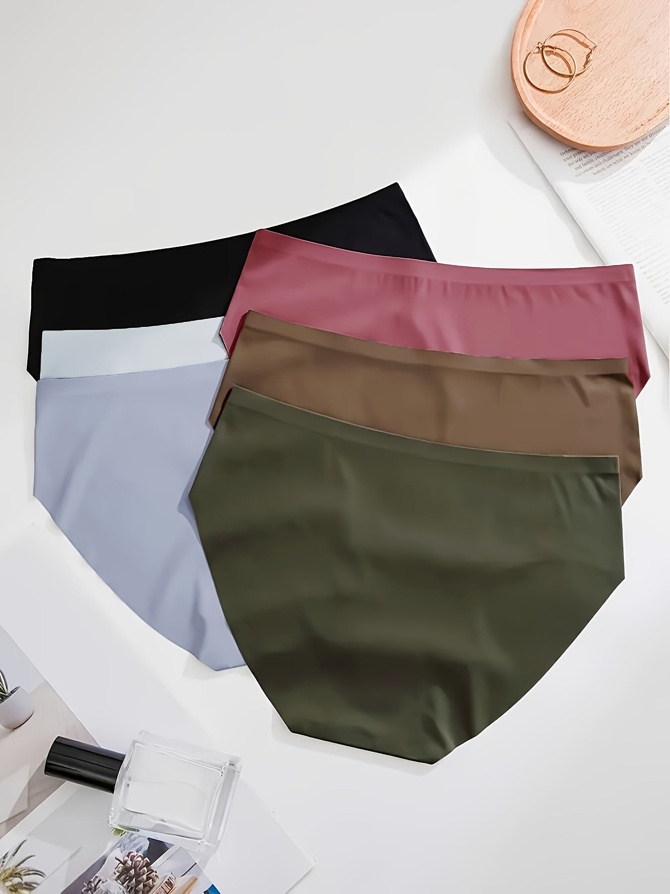 Women's 6-Pack Seamless Briefs - Solid Color Daily Comfort – view 5