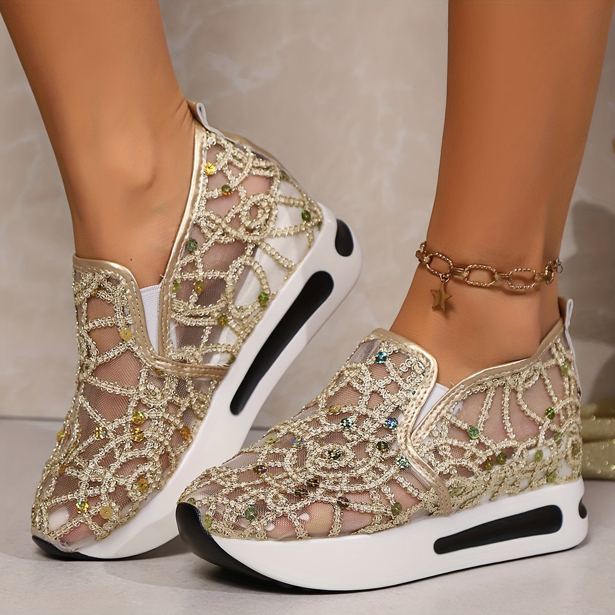 Women's Athletic Shoes – Comfort Fit for Active Days – main product image