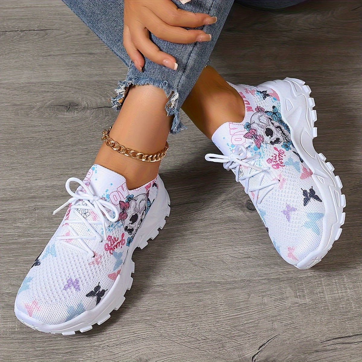 Women's Athletic Shoes - Lace-Up Design – White – view 4