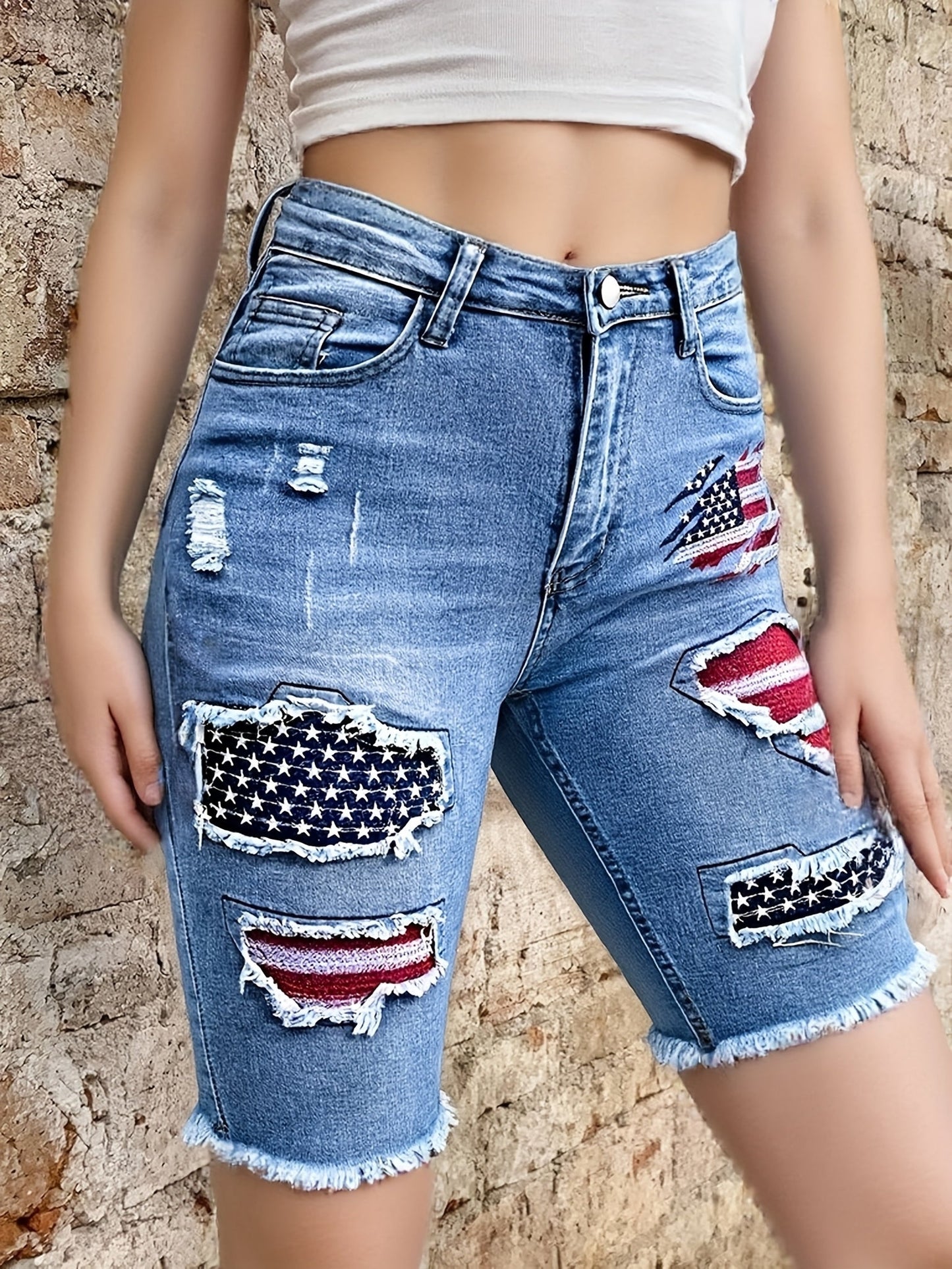 Women's Bermuda Shorts - Distressed detail view