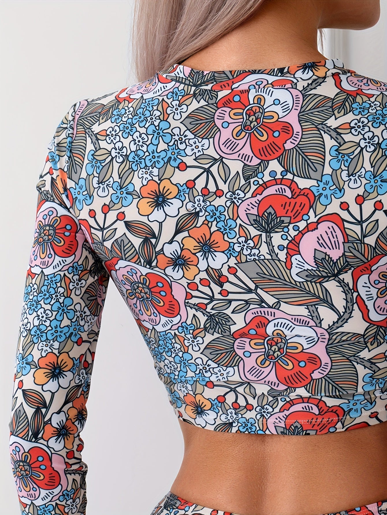 Women's Bikini Set - Floral Print Scoop Neck detail view