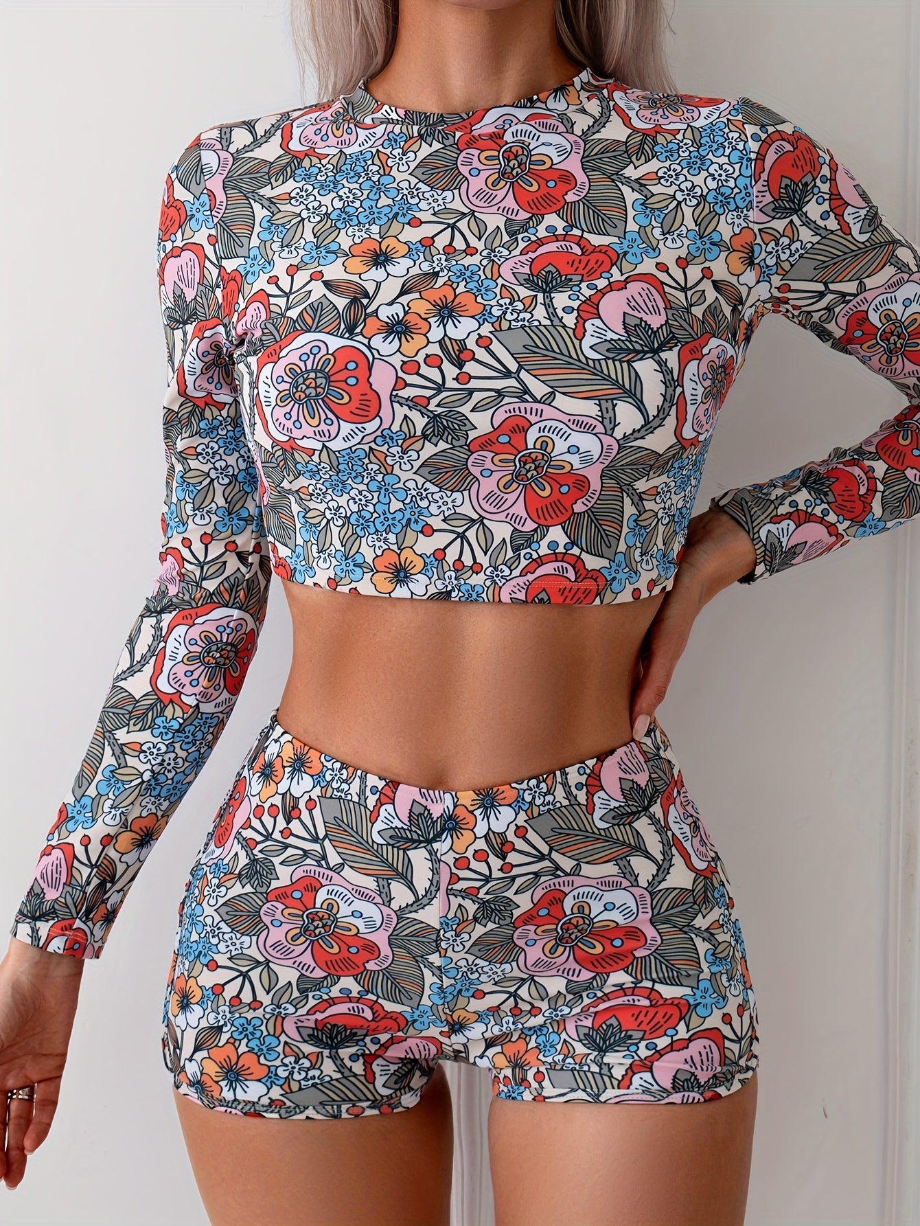 Women's Bikini Set - Floral Print Scoop Neck detail view
