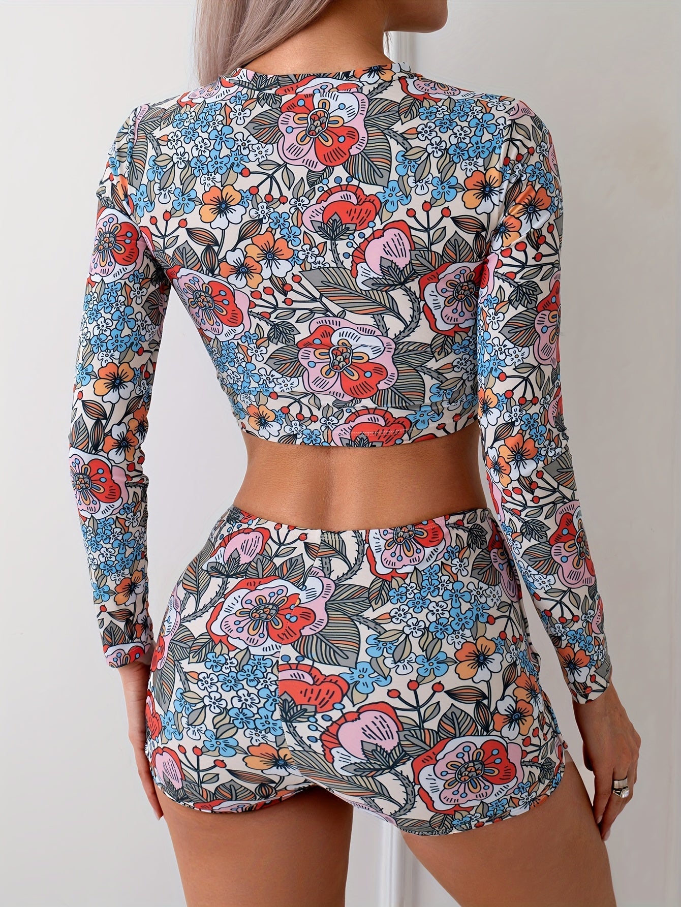 Women's Bikini Set - Floral Print Scoop Neck detail view