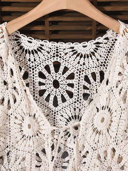 Women's Boho Openwork Cardigan - Hollow V-Neck Bell Sleeves detail view