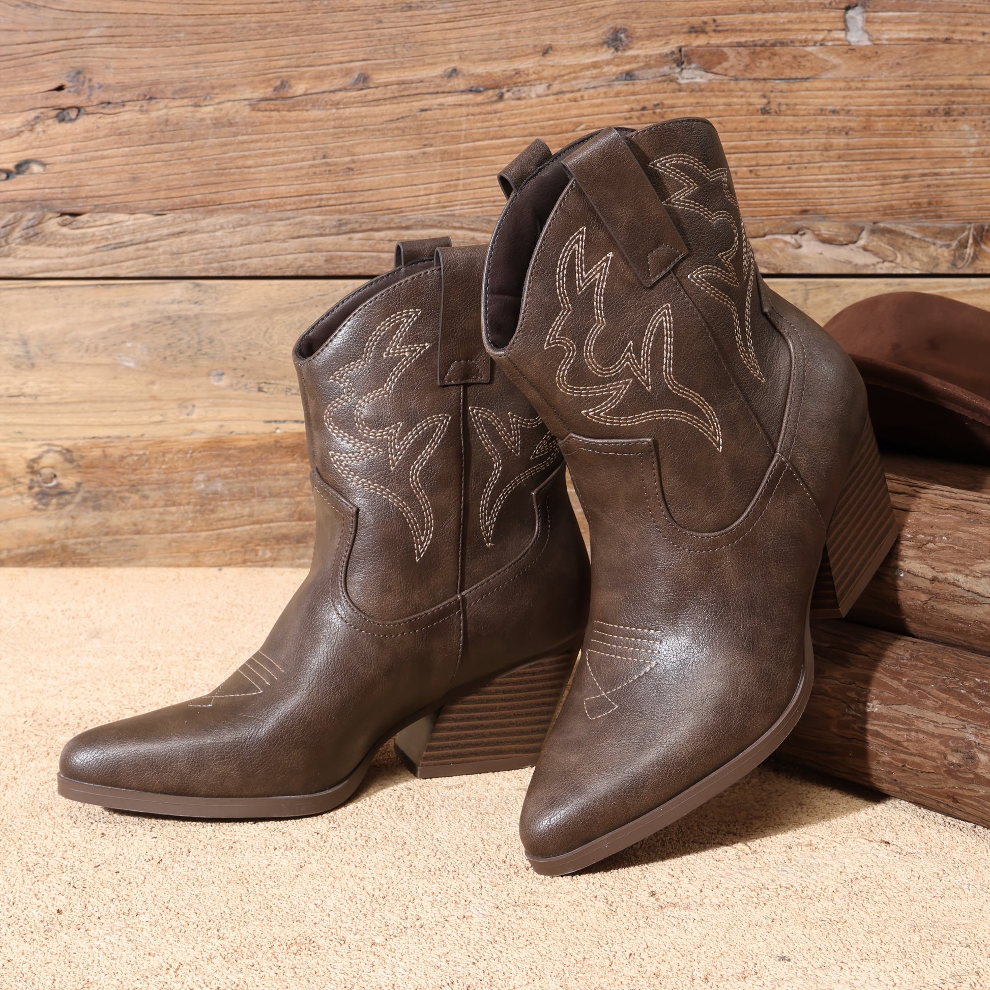 Women's Boots – Comfort Fit for Outdoor & – Sizes US 6–US 11 – view 5