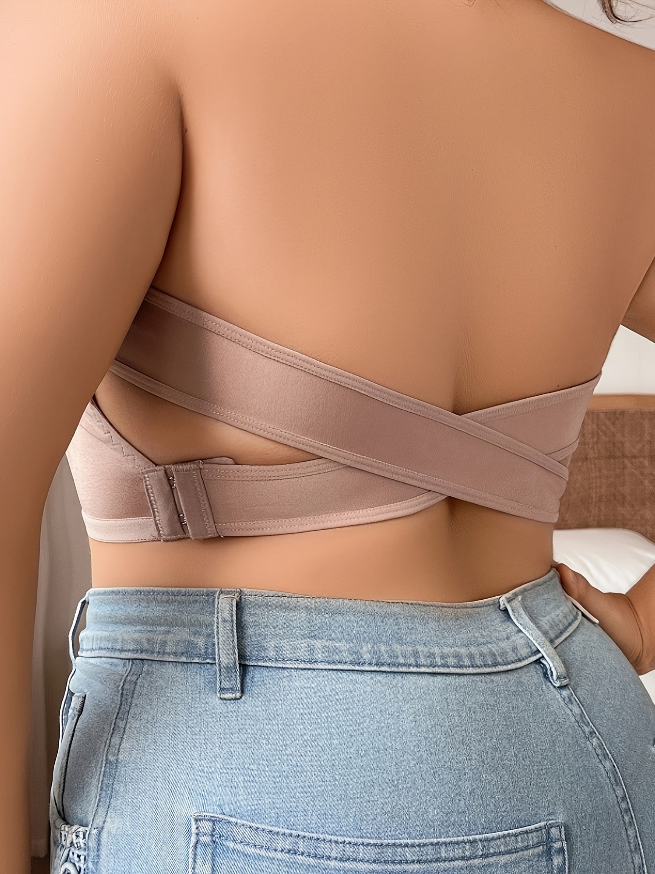 Women’s Bra - Breathable Daily Comfort – White / Black detail view