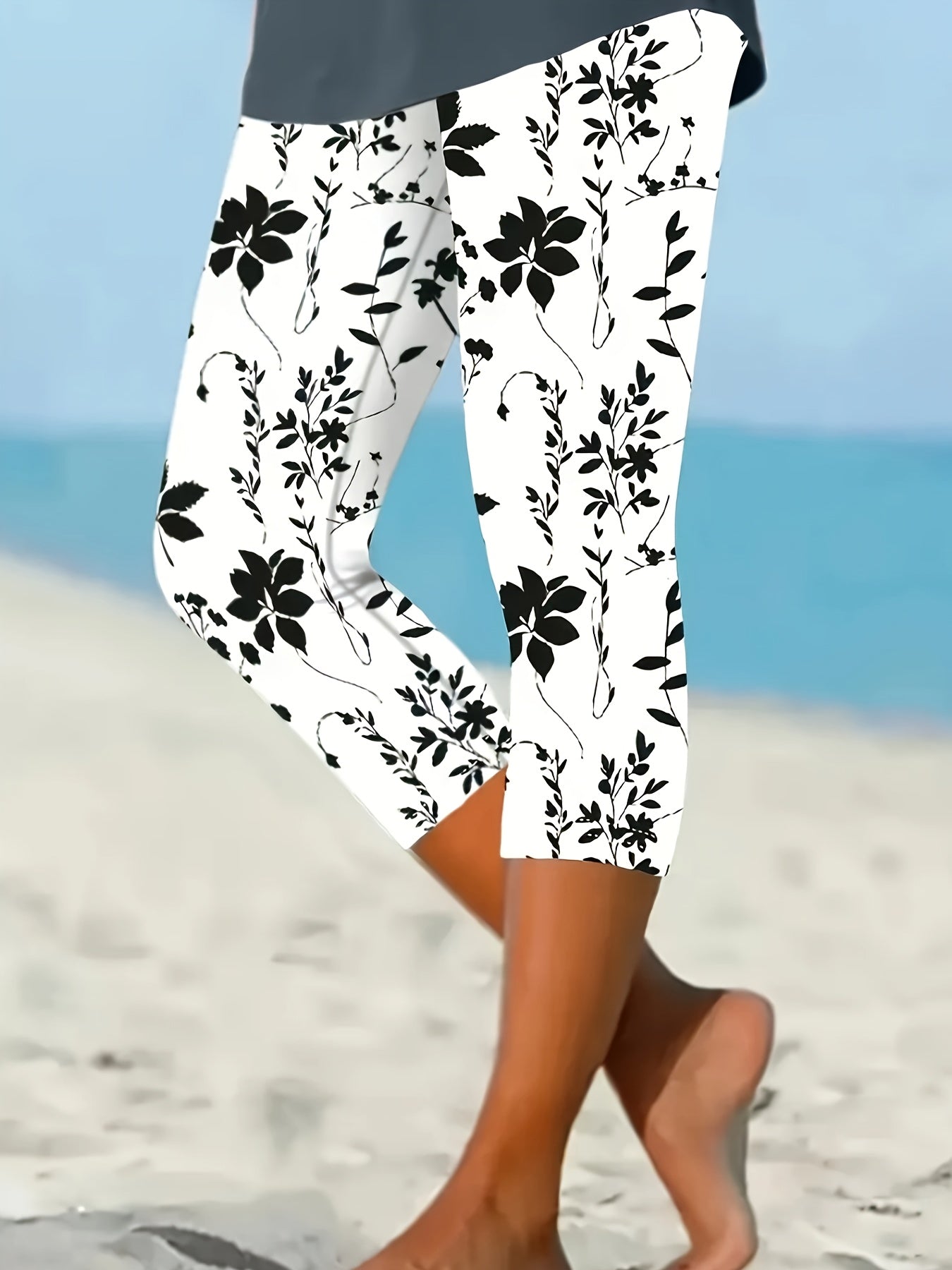 Women's Capri Leggings - High-Waist Floral Print – White option – main product image