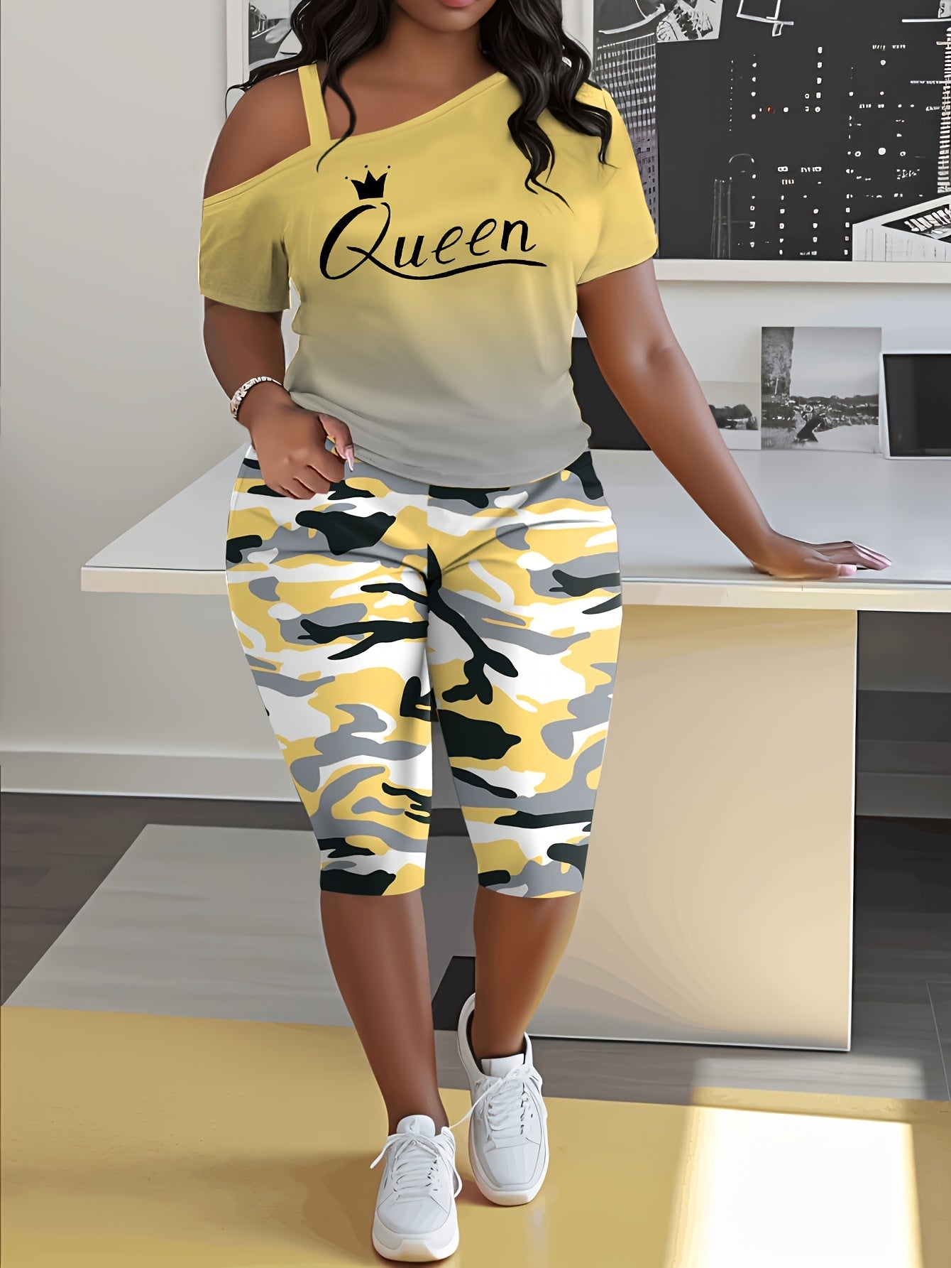 Women's Capri Pants detail view
