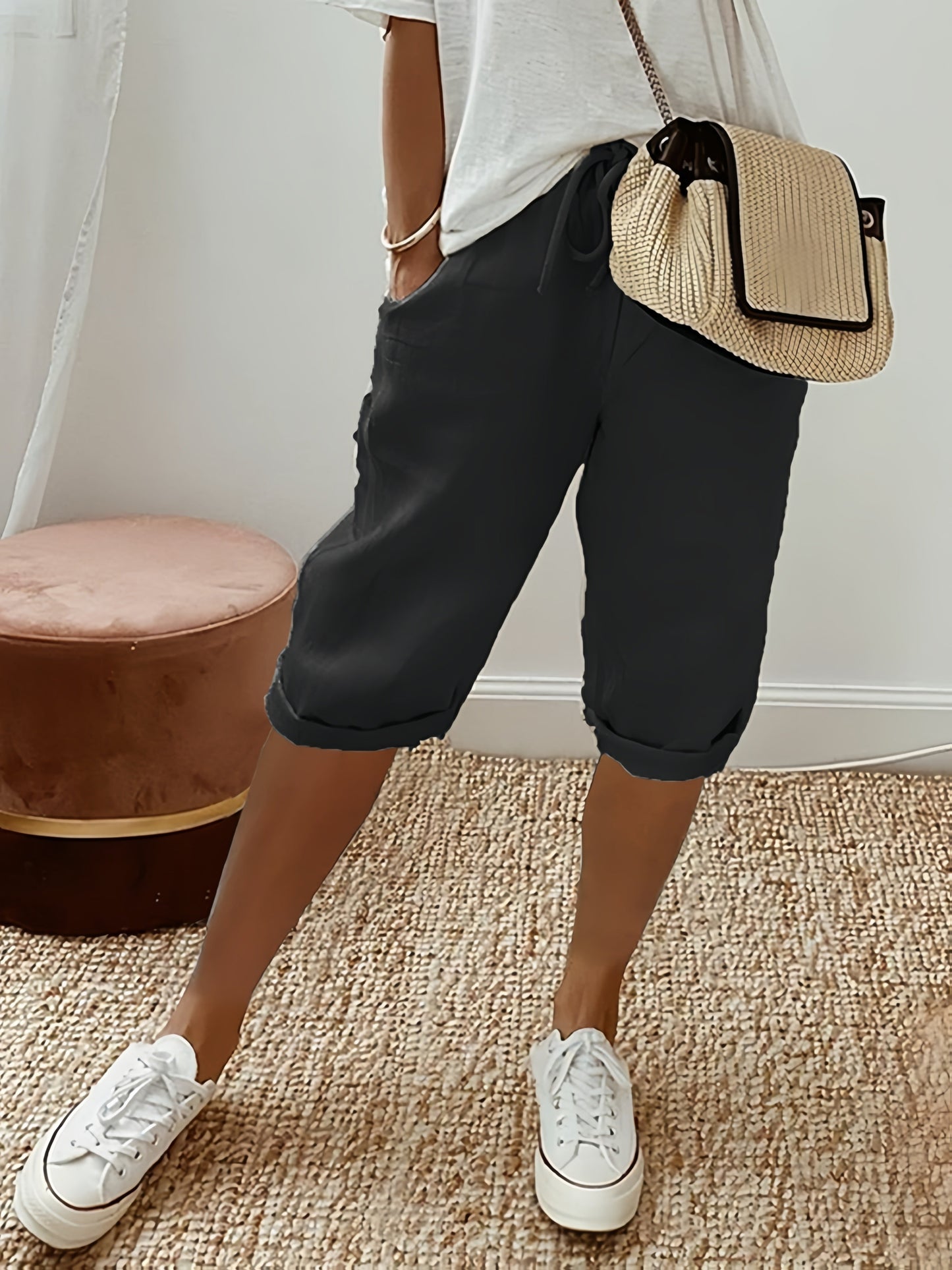 Women's Capri Pants - Pocket Detail detail view