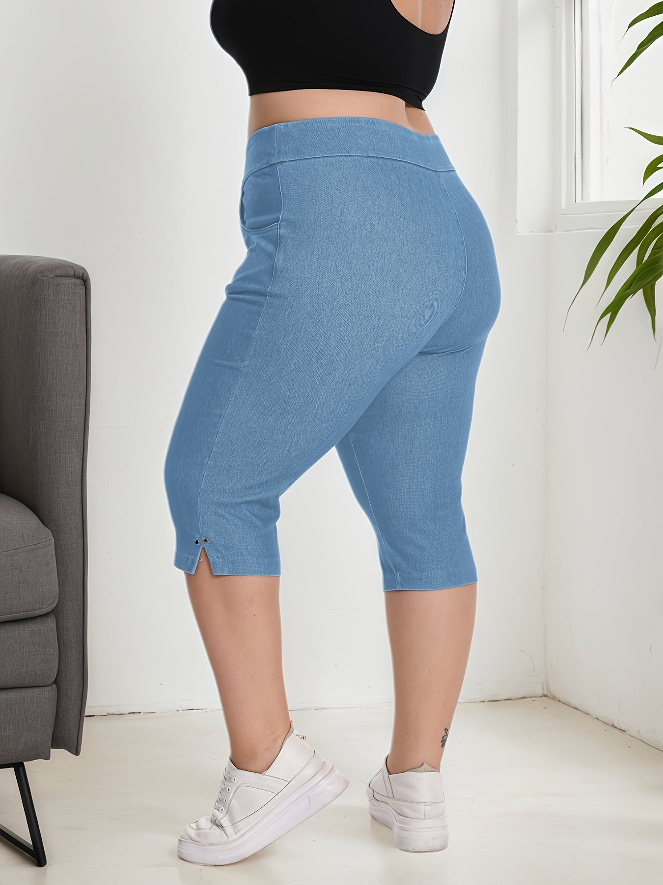 Women's Capri Pants - Stretch Relaxed fit 02 detail view
