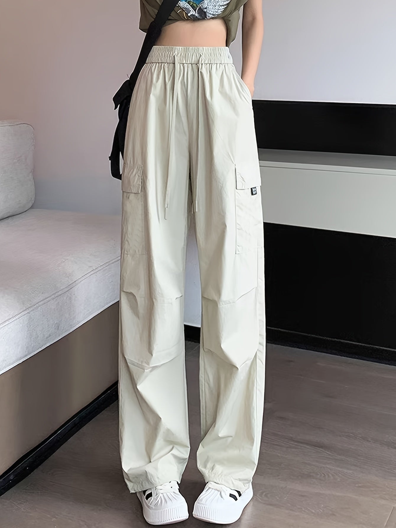 Women's Cargo Pants - Pocket Detail Wide leg 78 detail view