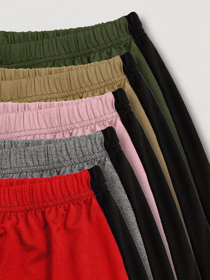Women's Casual Shorts - Clean Finish Regular Fit detail view