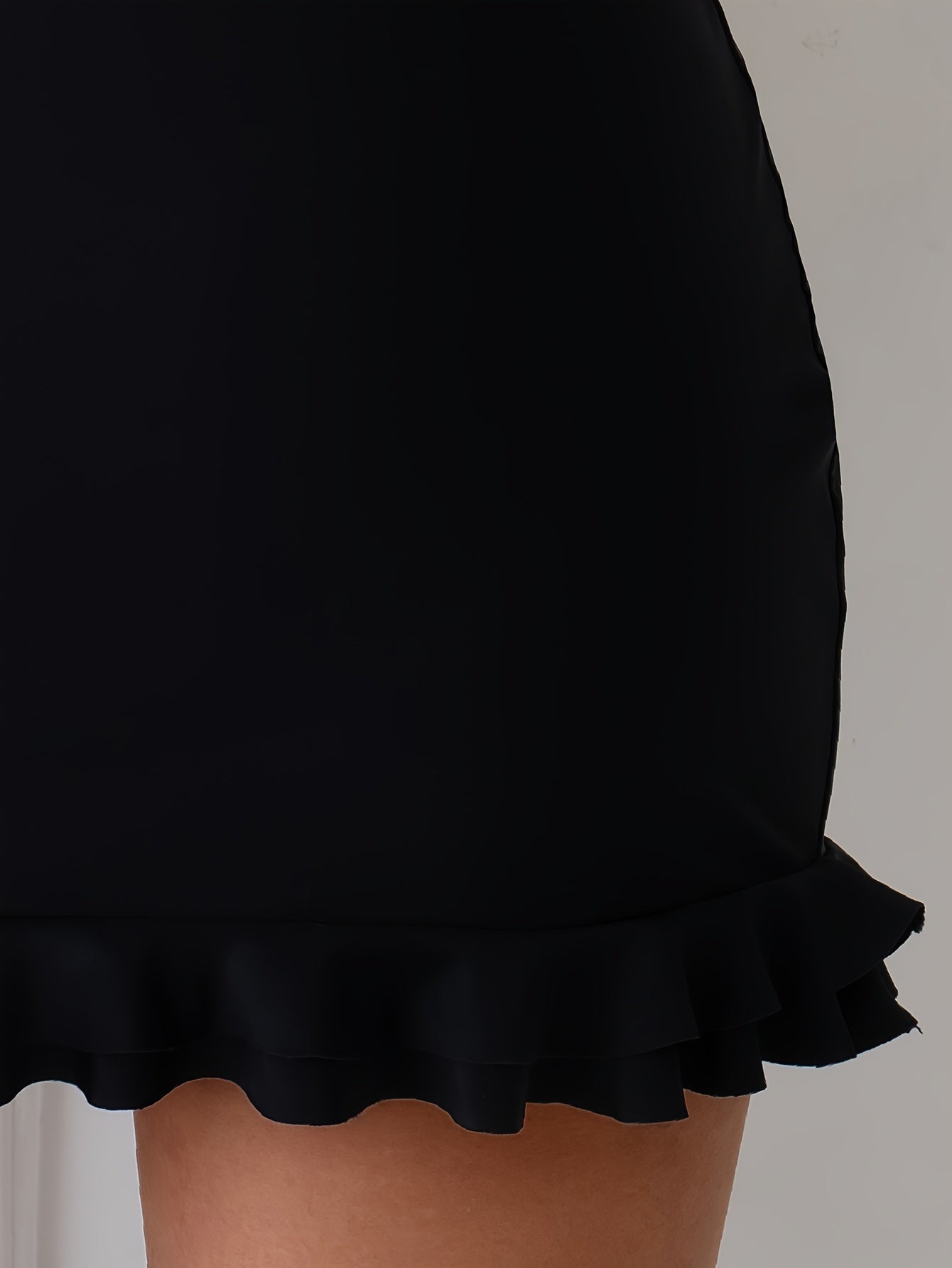 Women's Casual Shorts - Stretch – Black detail view