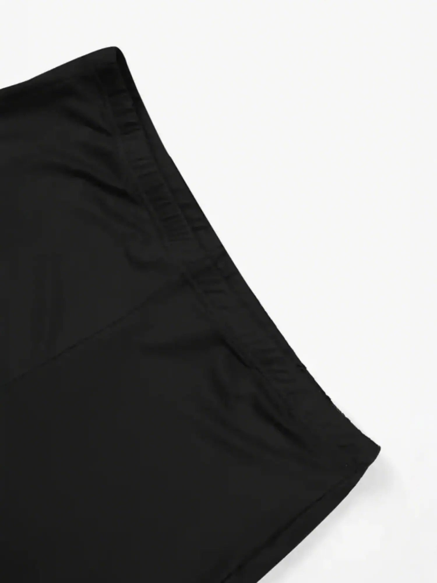 Women's Casual Shorts - Stretch Comfort – Black / Dark Gray detail view