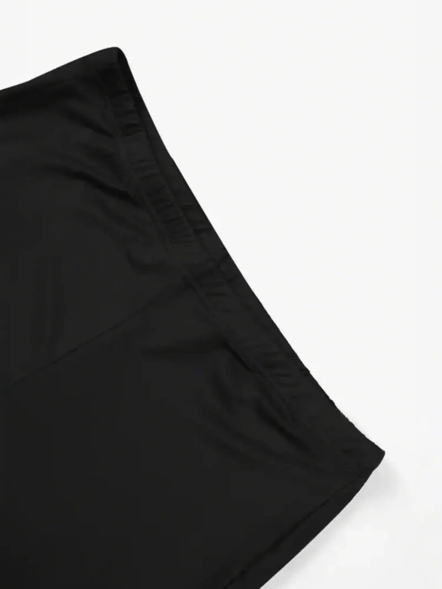 Women's Casual Shorts - Stretch Comfort – Black / Dark Gray detail view