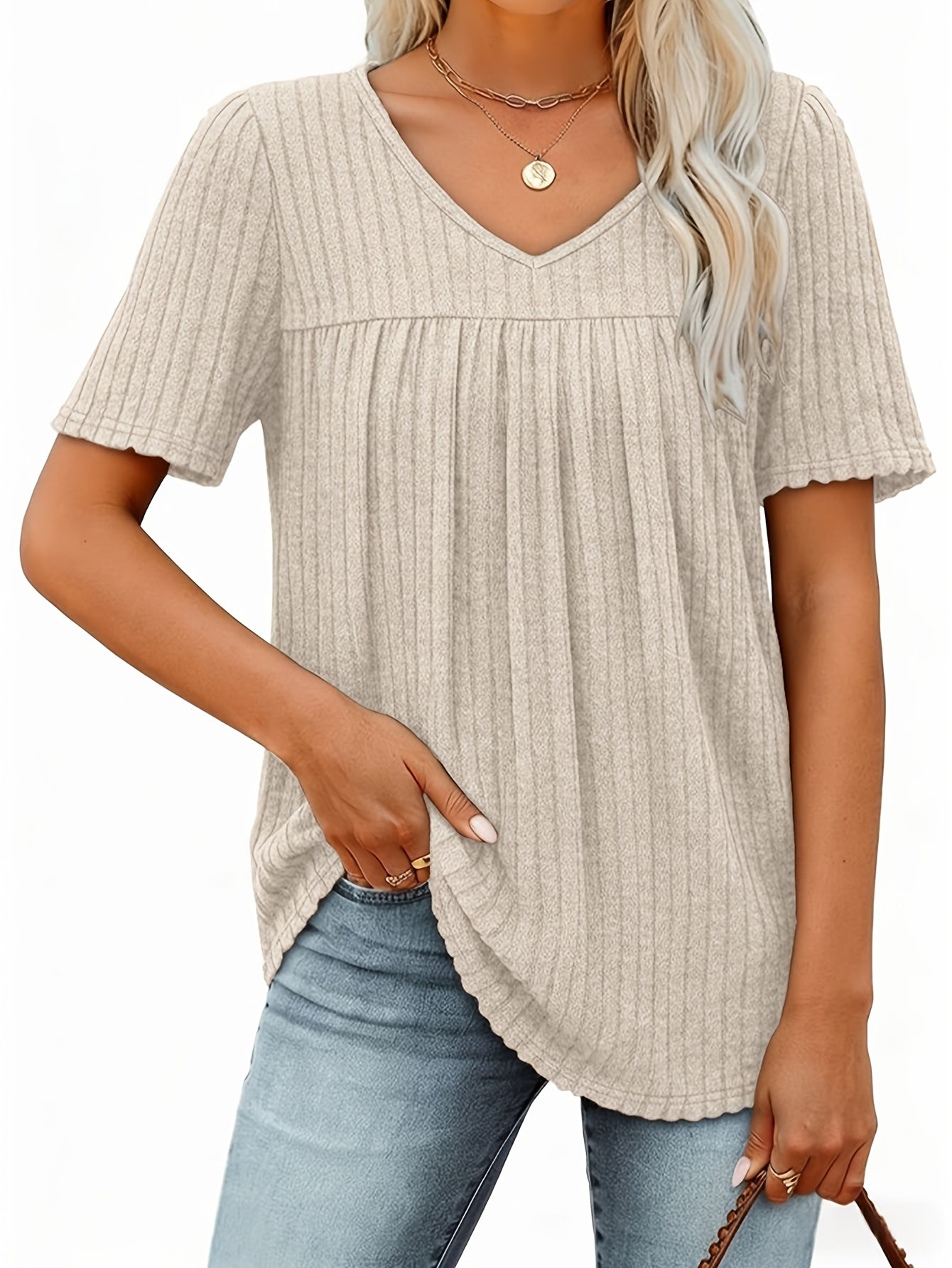 Women's Casual T-Shirt - V-Neck Short Sleeve Pleated detail view