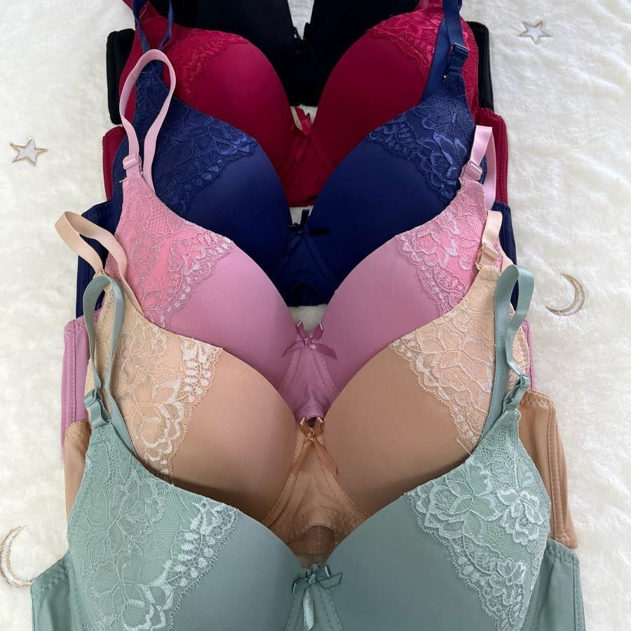 Women's Classic Bra - Regular Fit detail view