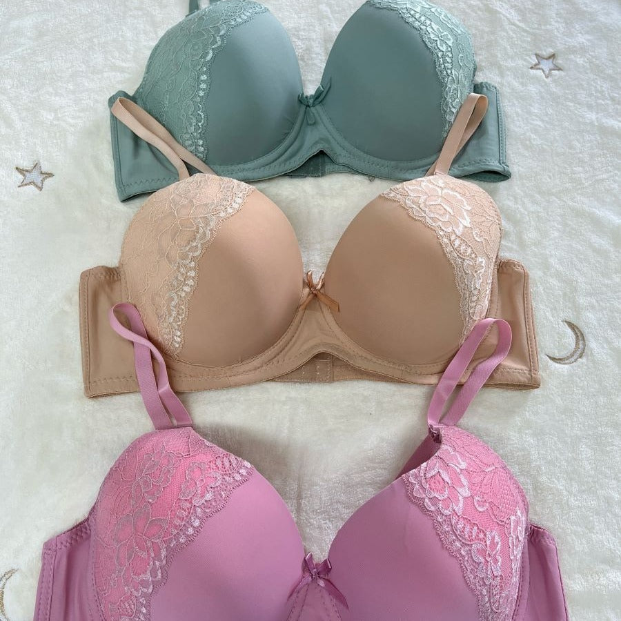 Women's Classic Bra - Regular Fit detail view