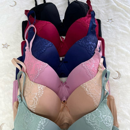 Women's Classic Bra - Regular Fit detail view
