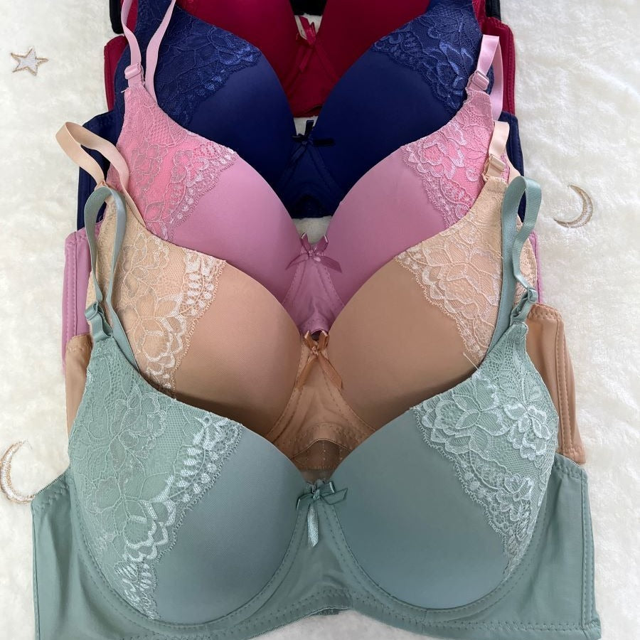 Women's Classic Bra - Regular Fit detail view
