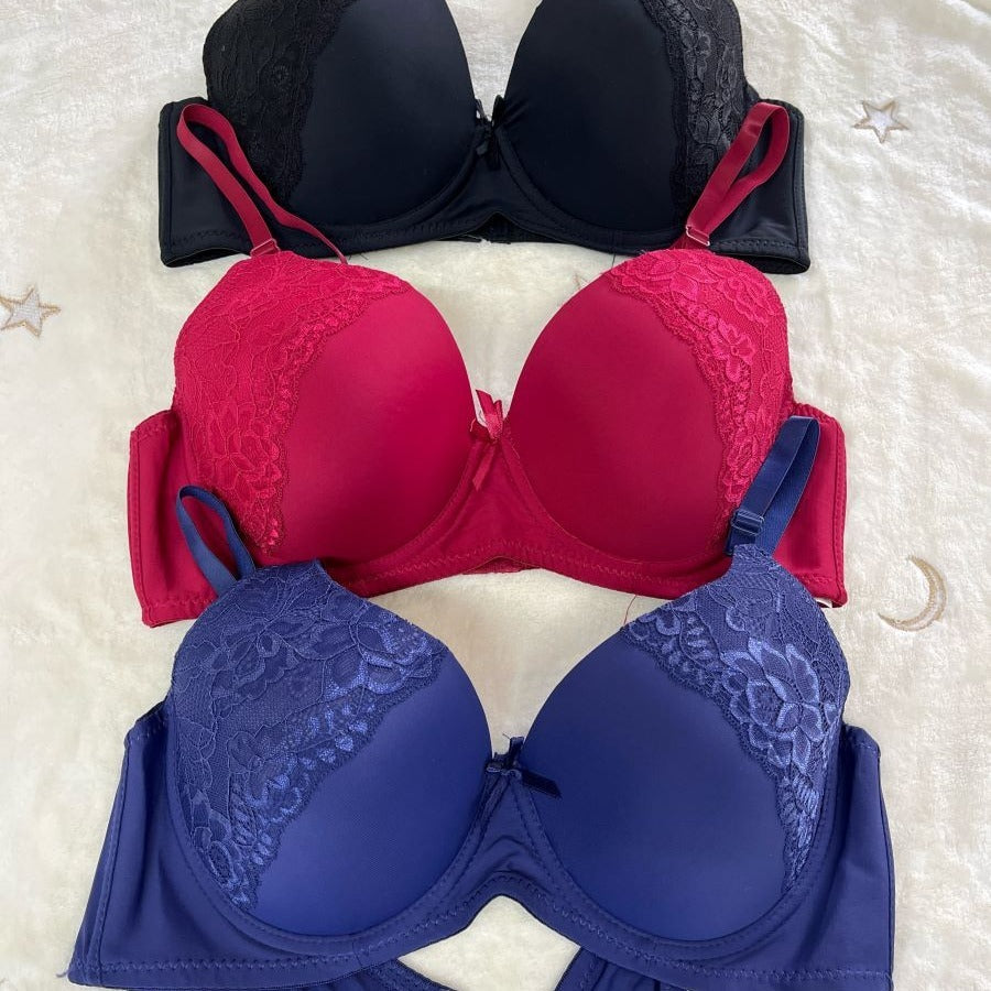 Women's Classic Bra - Regular Fit detail view