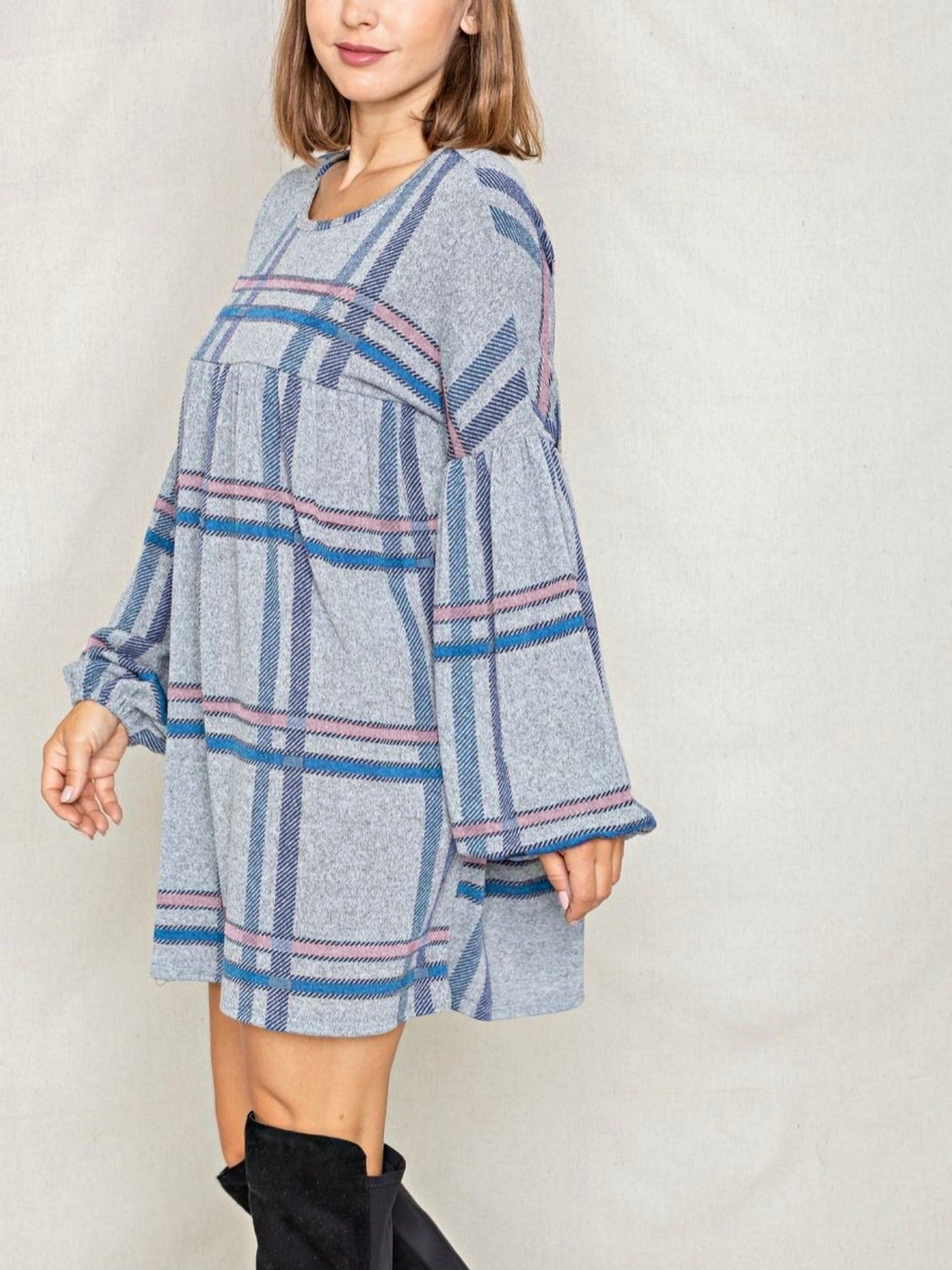 Women's Colorblock Knit Dress - Ruffle detail view