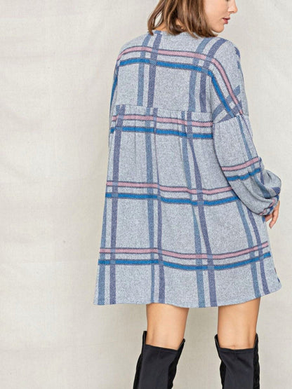Women's Colorblock Knit Dress - Ruffle detail view