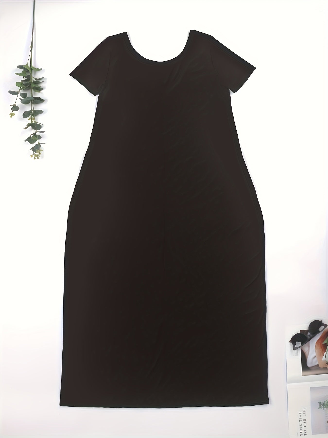 Women's Crew Neck Maxi Casual Dress – Long Sleeve detail view