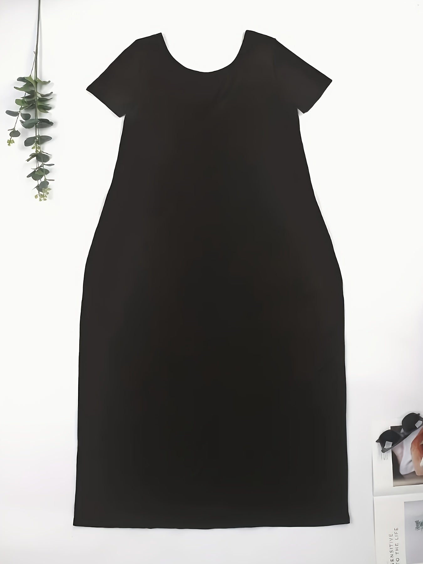 Women's Crew Neck Maxi Casual Dress – Long Sleeve detail view