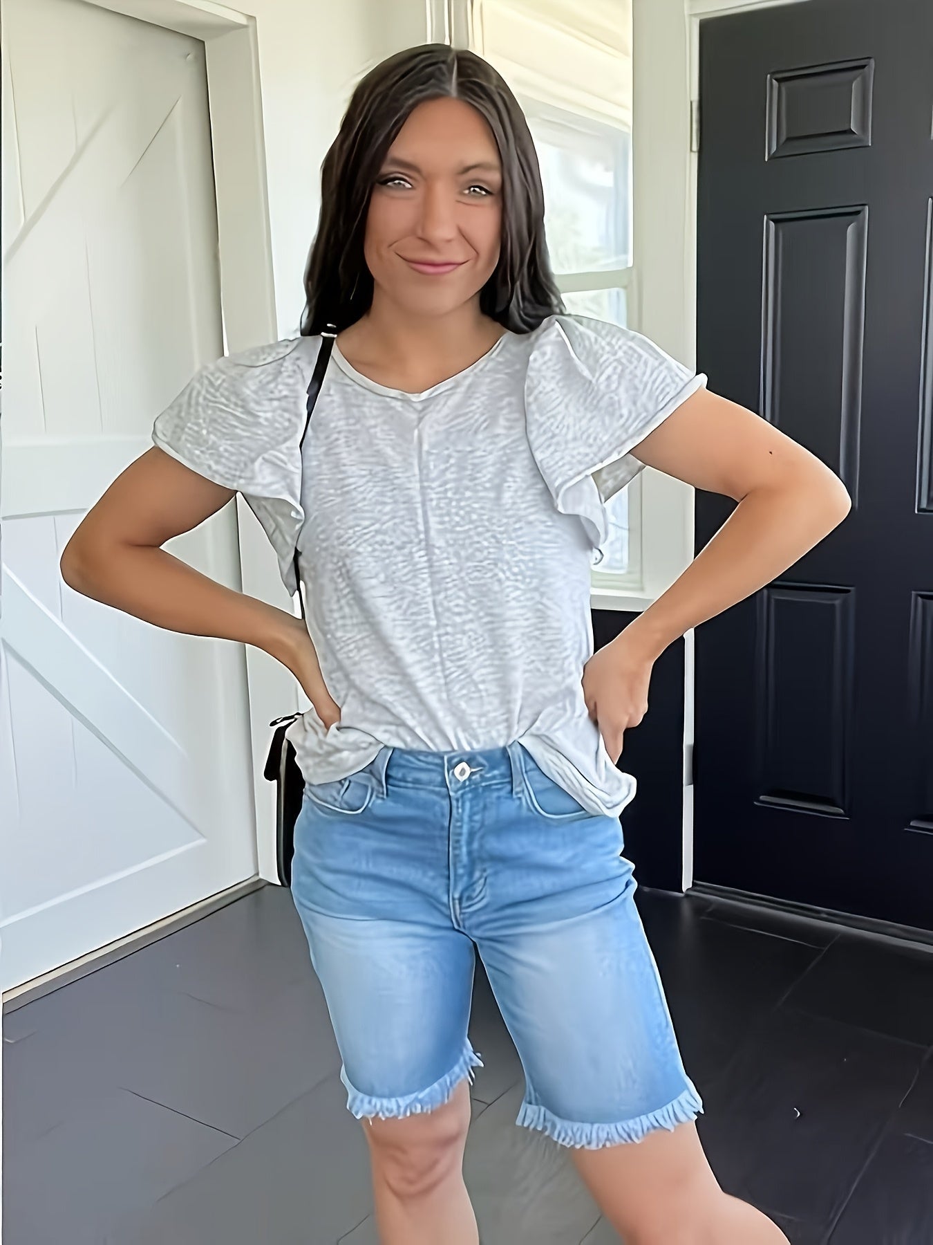 Women's Denim Bermuda Shorts - Regular Fit – Light Blue detail view