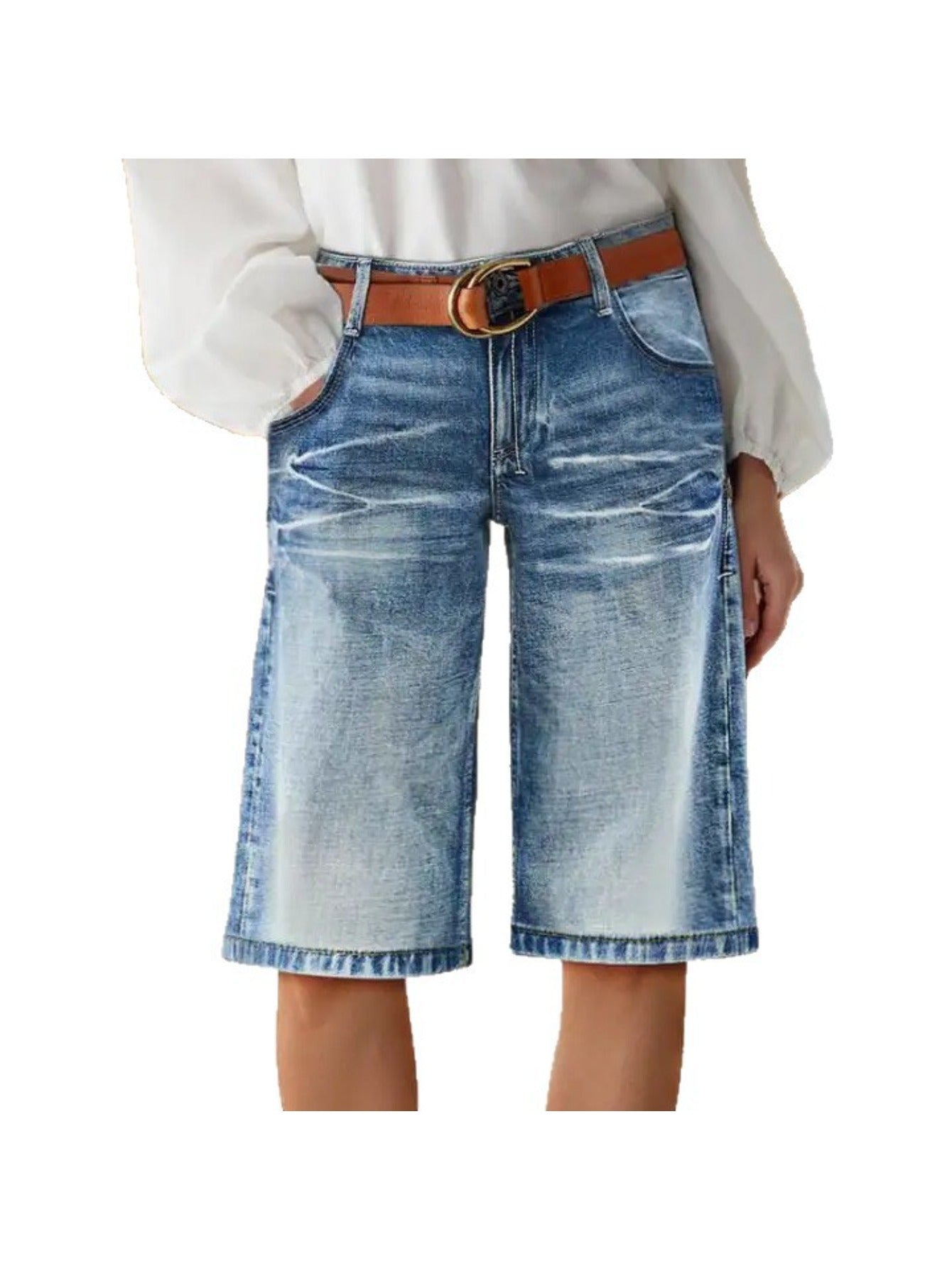 Women's Denim Shorts - Distressed With Pockets – Relaxed Fit detail view