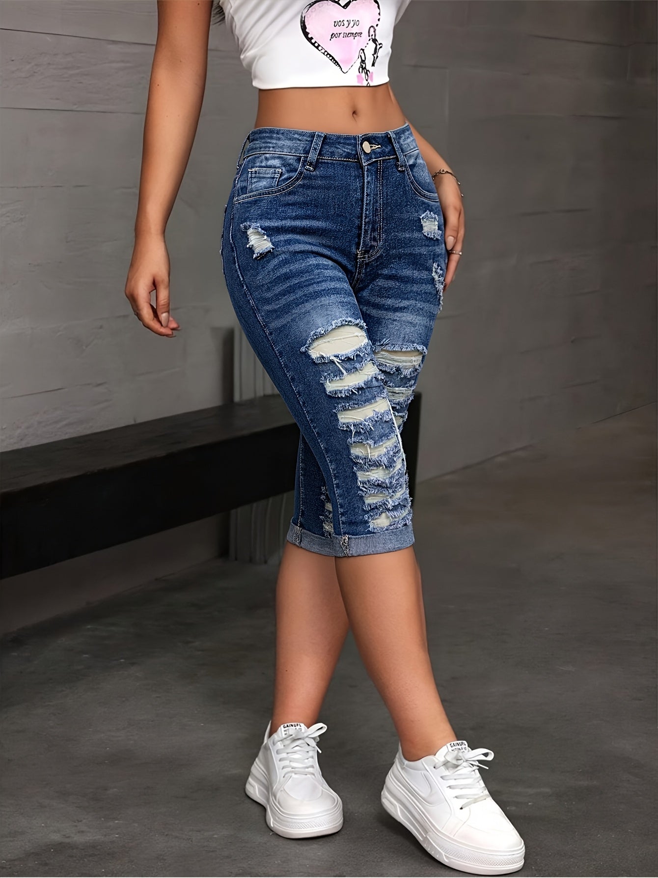 Women's Denim Shorts - Stretch – Medium Blue Denim Wash 23365 detail view