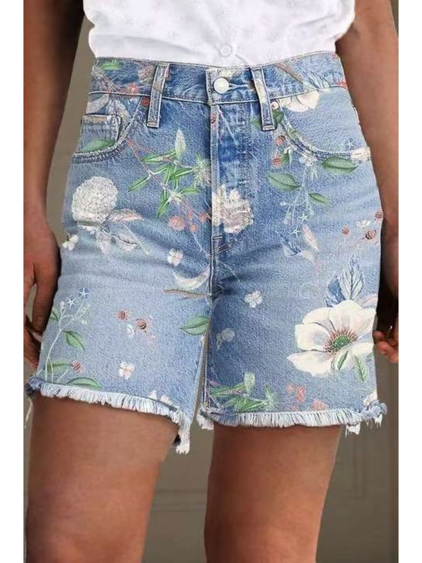 Women's Denim Shorts - Stretch – Multicolor Denim Wash 03621 detail view